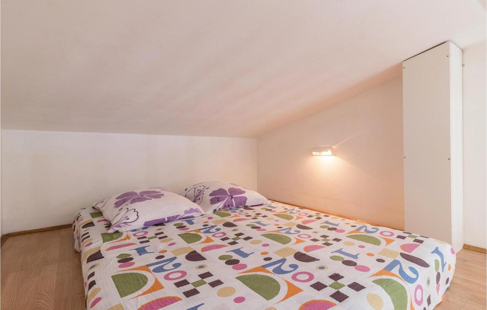 2 Bedroom Amazing Home In 풀라 외부 사진